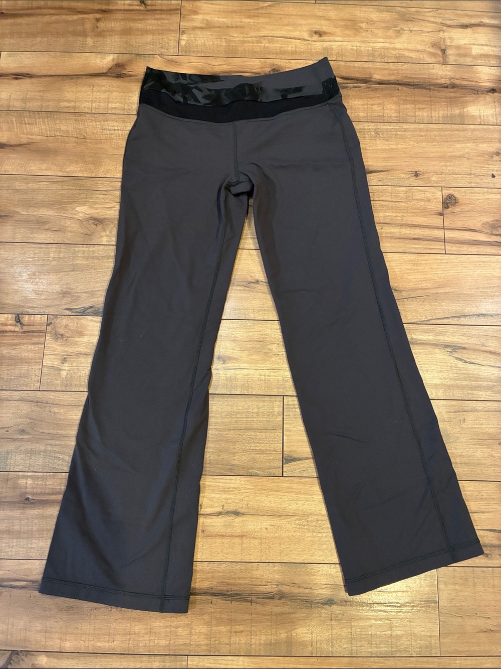 lululemon athletica Black Bootcut/Flare Active Pants with Waistband